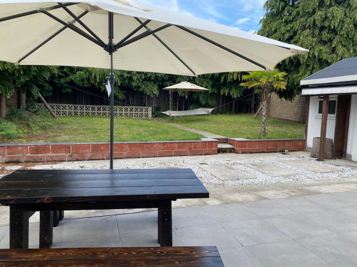 5 Bedroom Bungalow Ascot Racecourse Exterior foto